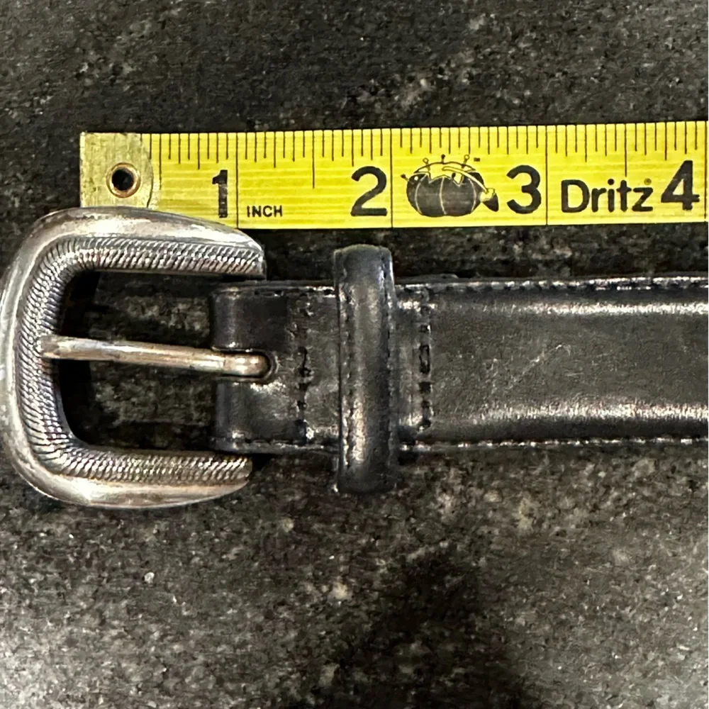 Talbots Vintage 1994 Leather Belt Silver Decorative Buckle Sz Medium‎